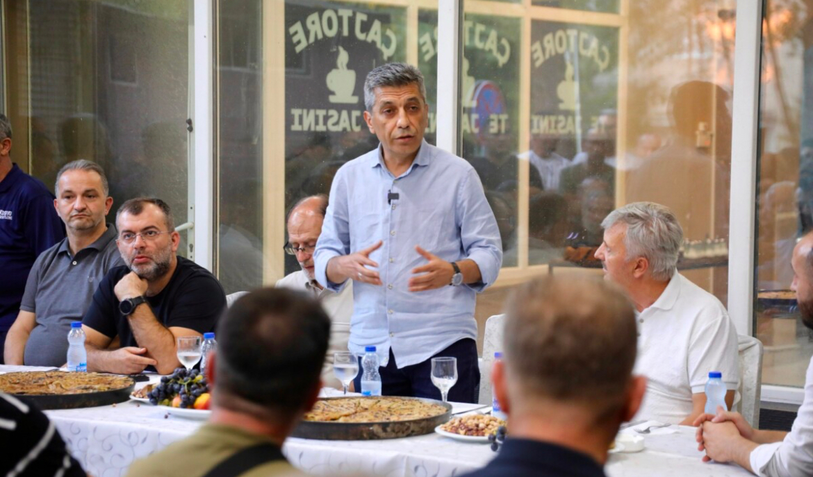 Mexhiti  S ka më na jepni votën  do ta bëjmë këtë ose atë  Ne do t i bëjmë  ju do ta vlerësoni