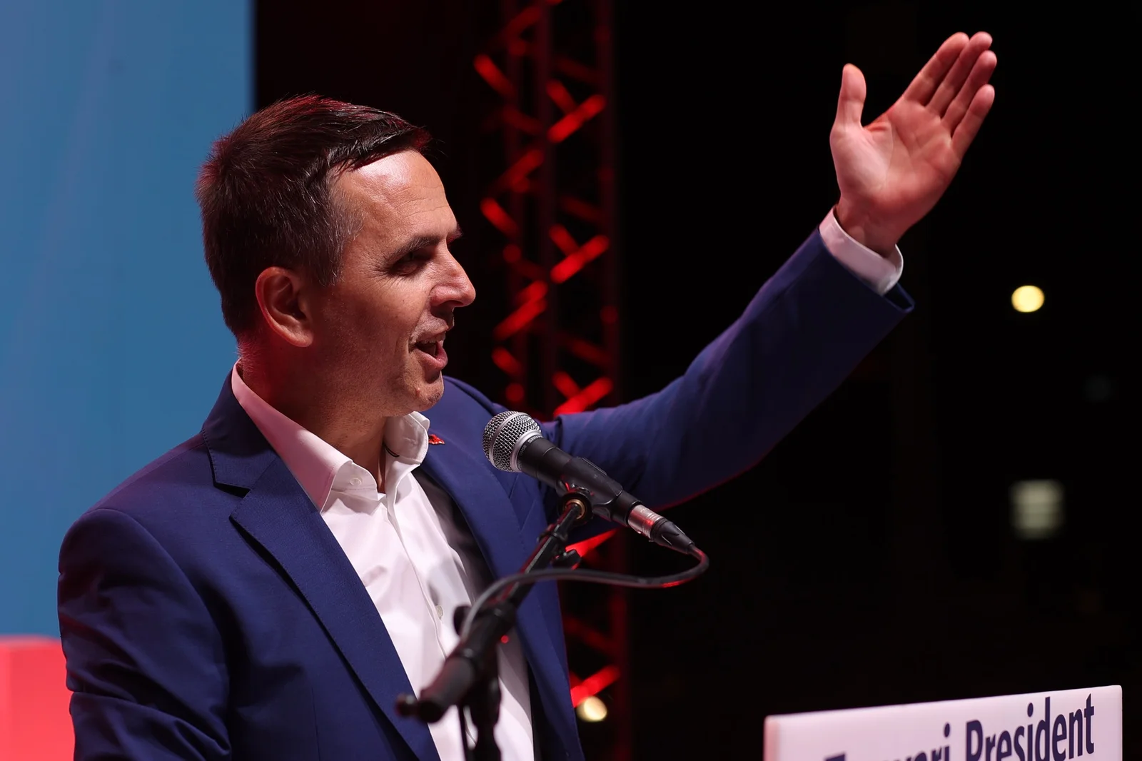 Kasami  Gjatë mandatit tim  afër 300 mësues morën vendime të përhershme pune