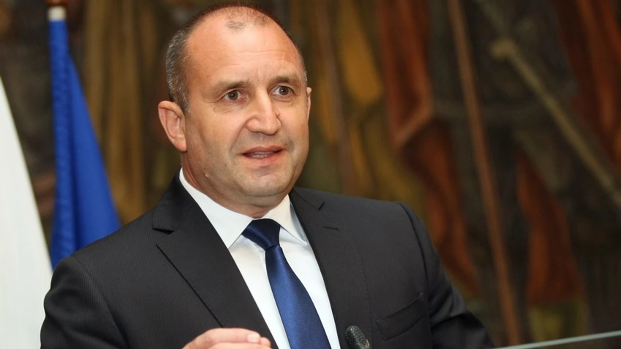 Radev merr mandatin për formimin e qeverisë së re
