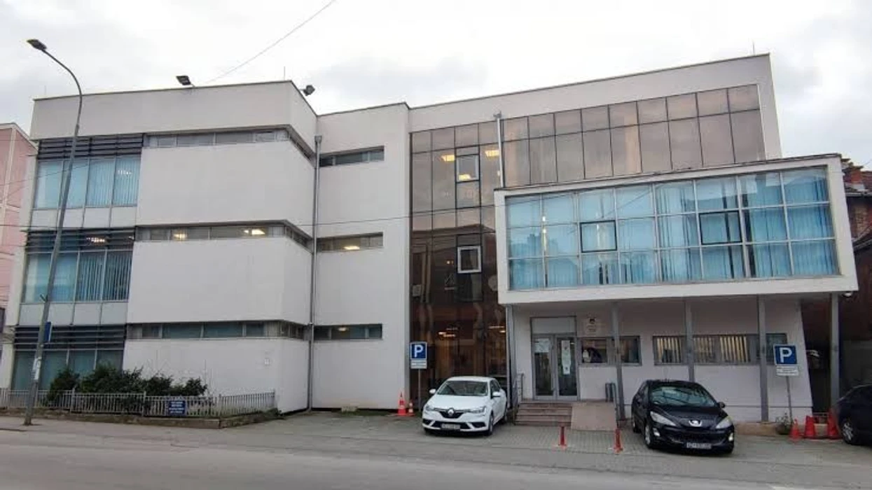 Aktakuzë ndaj gjashtë personave për keqpërdorim të pozitës zyrtare dhe mashtrim në prokurim publik në Prizren